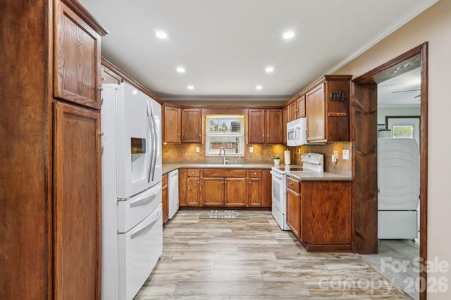 9202 Elgin Drive, Charlotte, NC 28214