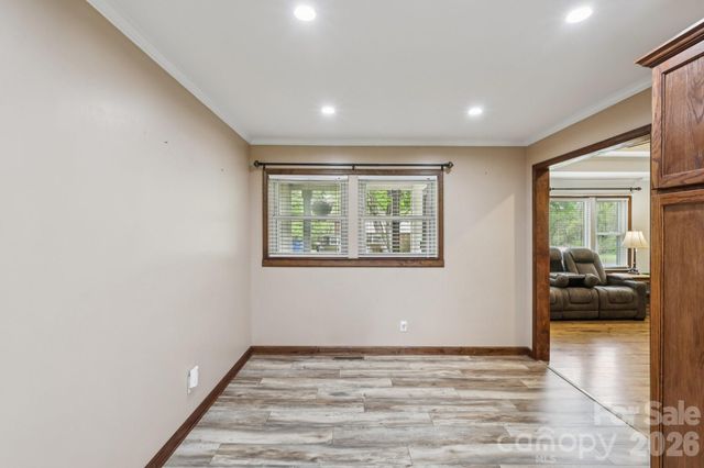 9202 Elgin Drive, Charlotte, NC 28214