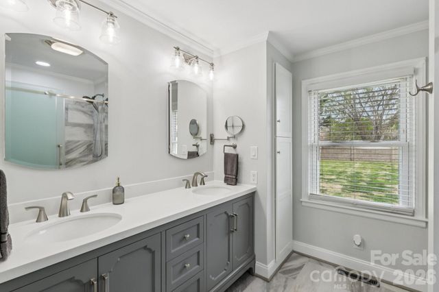 9202 Elgin Drive, Charlotte, NC 28214