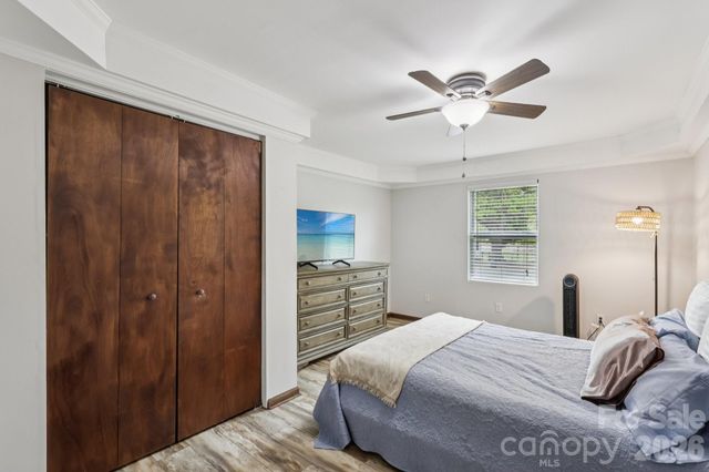 9202 Elgin Drive, Charlotte, NC 28214