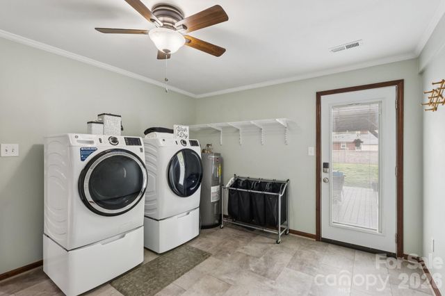 9202 Elgin Drive, Charlotte, NC 28214