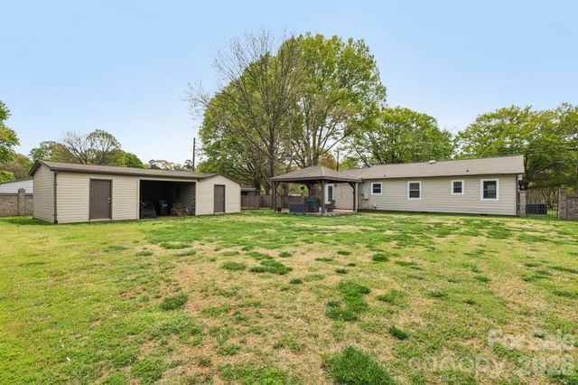 9202 Elgin Drive, Charlotte, NC 28214