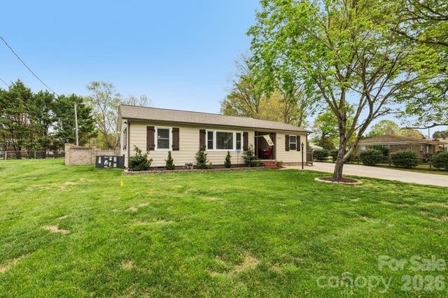 9202 Elgin Drive, Charlotte, NC 28214