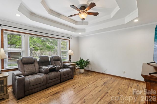 9202 Elgin Drive, Charlotte, NC 28214