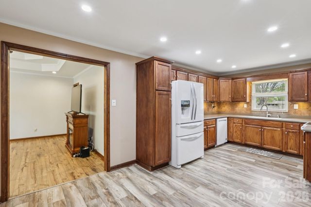 9202 Elgin Drive, Charlotte, NC 28214