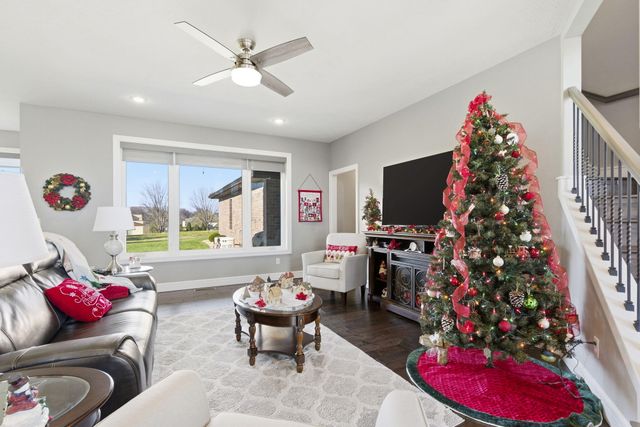 5894 S Castlebay Drive, Springfield, MO 65809