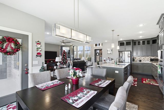 5894 S Castlebay Drive, Springfield, MO 65809