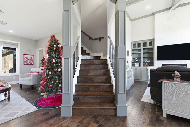 5894 S Castlebay Drive, Springfield, MO 65809