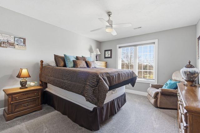 5894 S Castlebay Drive, Springfield, MO 65809