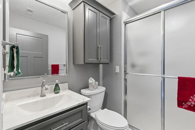 5894 S Castlebay Drive, Springfield, MO 65809