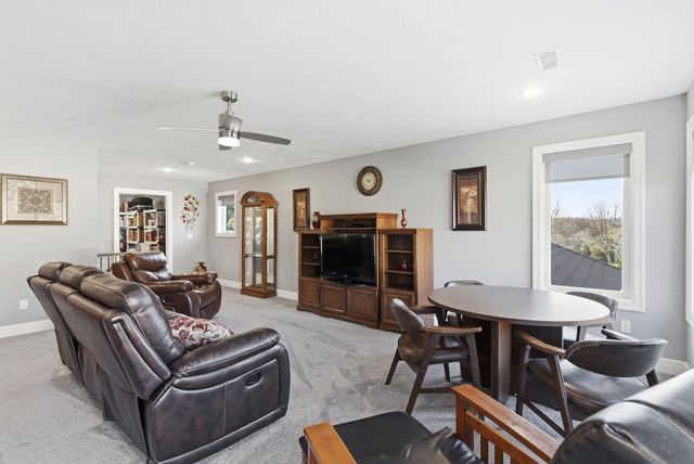 5894 S Castlebay Drive, Springfield, MO 65809