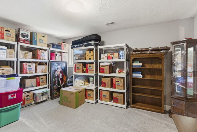 5894 S Castlebay Drive, Springfield, MO 65809