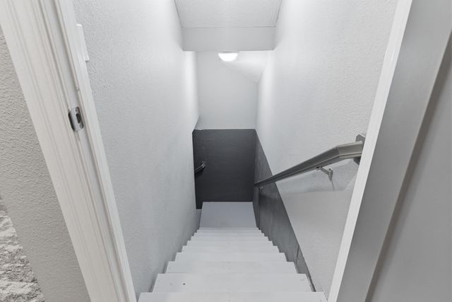 5894 S Castlebay Drive, Springfield, MO 65809