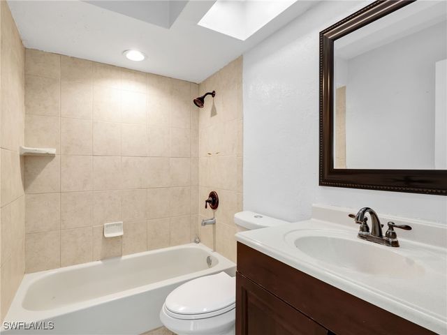 4590 28th AVE SW, Naples, FL 34116