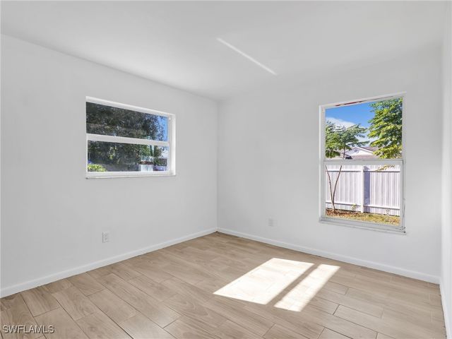 4590 28th AVE SW, Naples, FL 34116