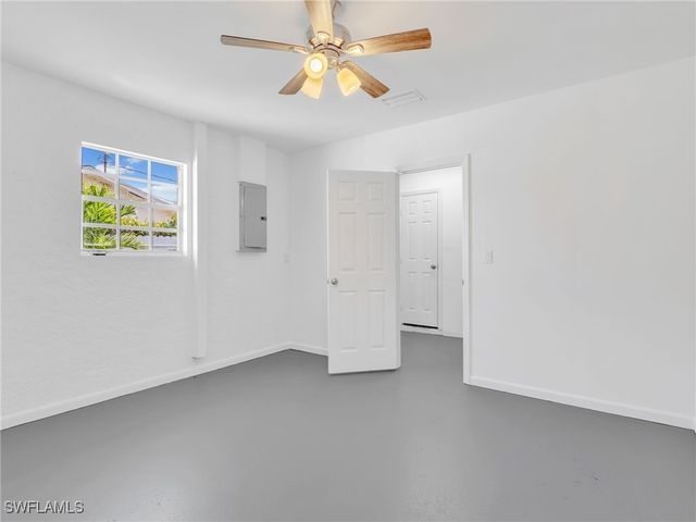 4590 28th AVE SW, Naples, FL 34116