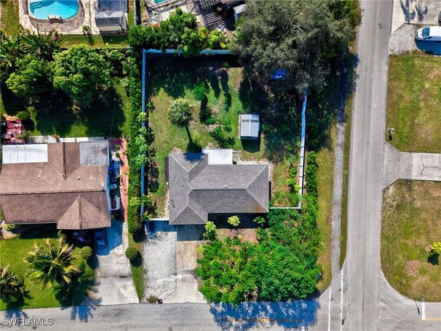 4590 28th AVE SW, Naples, FL 34116