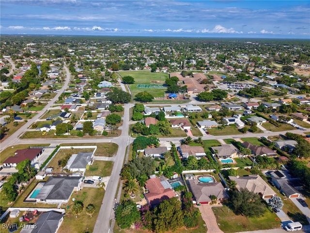 4590 28th AVE SW, Naples, FL 34116