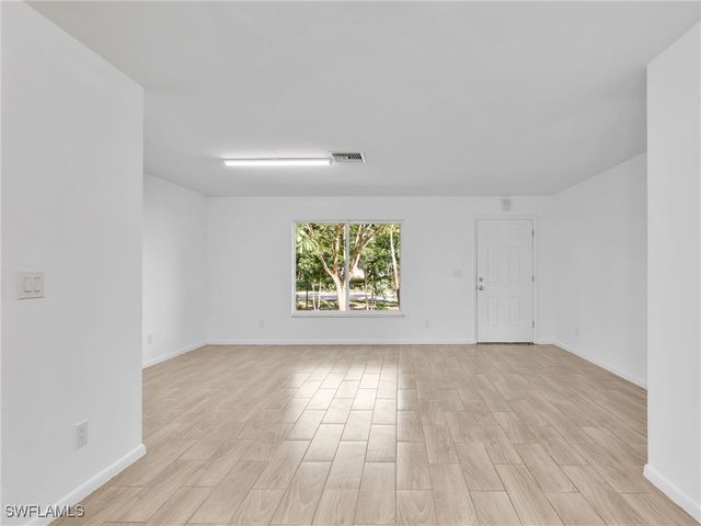 4590 28th AVE SW, Naples, FL 34116