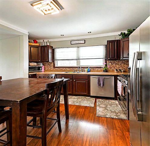 2133 N 75th Avenue, Elmwood Park, IL 60707