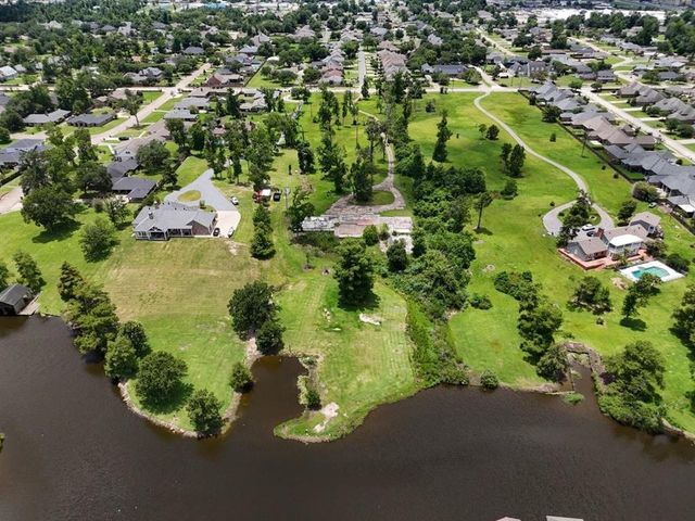 3633 Holly Hill Rd Road, Lake Charles, LA 70605