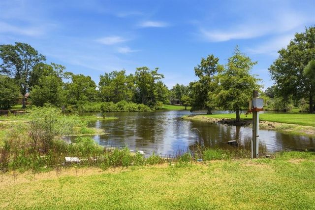 3633 Holly Hill Rd Road, Lake Charles, LA 70605