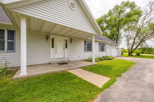 8535 Eau Claire Road, Berrien Center, MI 49102