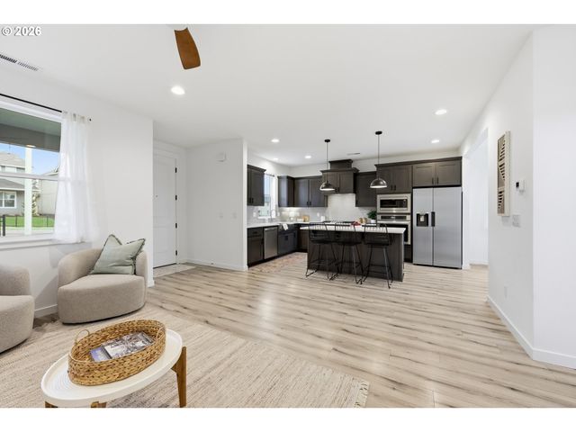 17080 Se TROGE Rd, Happy Valley, OR 97086