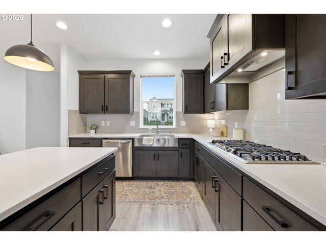 17080 Se TROGE Rd, Happy Valley, OR 97086