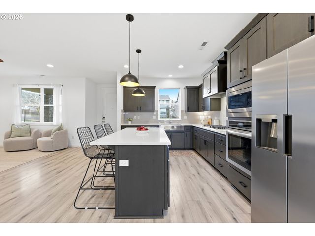 17080 Se TROGE Rd, Happy Valley, OR 97086