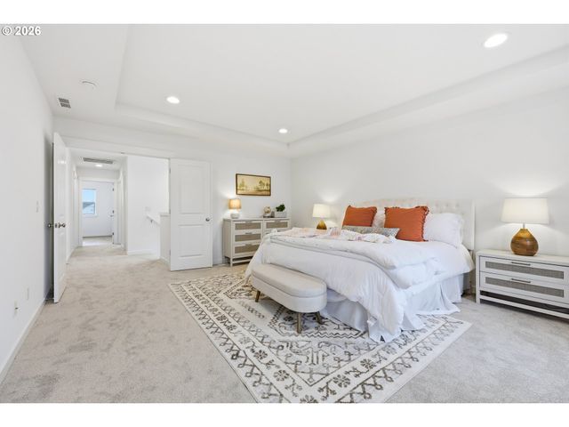 17080 Se TROGE Rd, Happy Valley, OR 97086