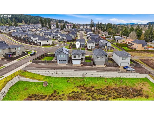 17080 Se TROGE Rd, Happy Valley, OR 97086