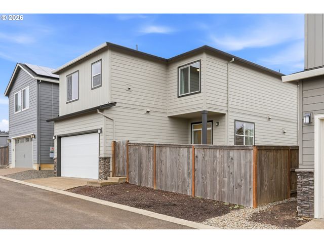 17080 Se TROGE Rd, Happy Valley, OR 97086