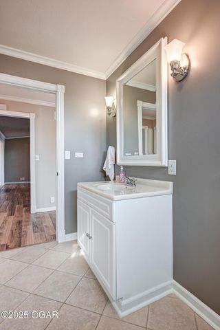 9895 County Lane 93, Carthage, MO 64836