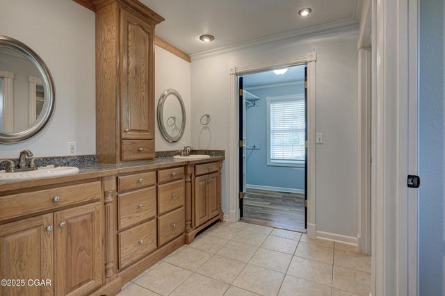 9895 County Lane 93, Carthage, MO 64836