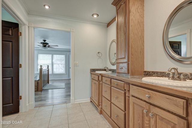 9895 County Lane 93, Carthage, MO 64836