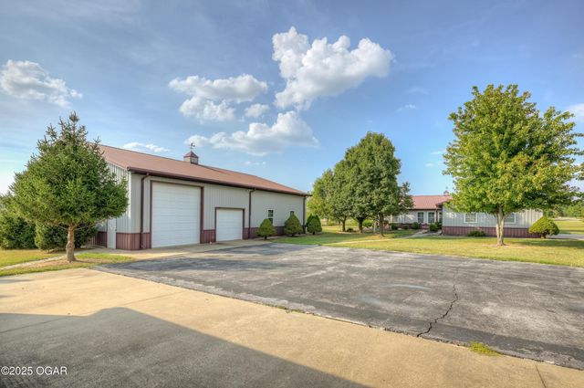 9895 County Lane 93, Carthage, MO 64836