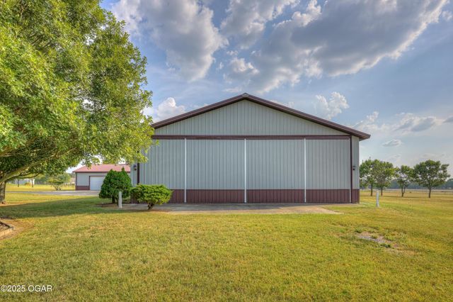 9895 County Lane 93, Carthage, MO 64836