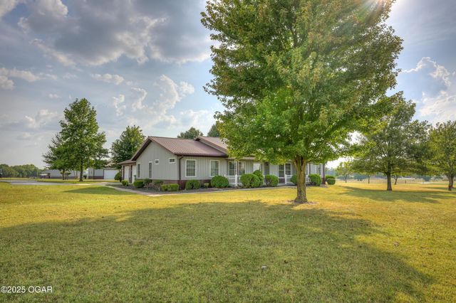 9895 County Lane 93, Carthage, MO 64836