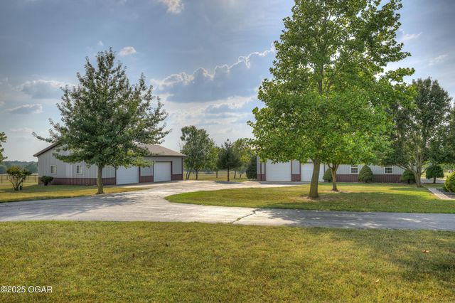 9895 County Lane 93, Carthage, MO 64836