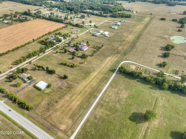 9895 County Lane 93, Carthage, MO 64836