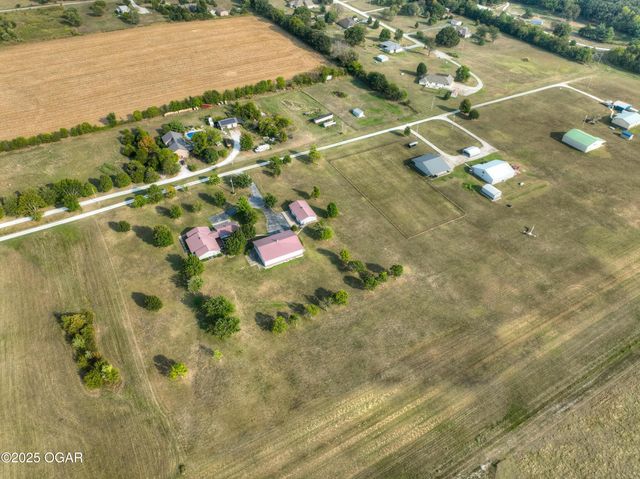 9895 County Lane 93, Carthage, MO 64836