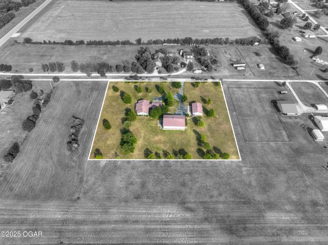 9895 County Lane 93, Carthage, MO 64836