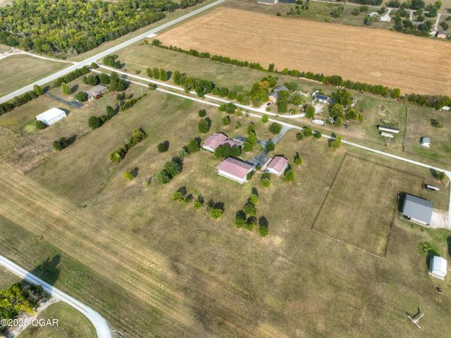 9895 County Lane 93, Carthage, MO 64836