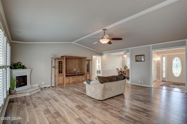 9895 County Lane 93, Carthage, MO 64836