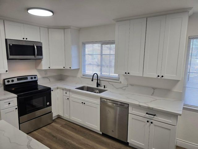 4115 E Dayton Avenue, Fresno, CA 93726