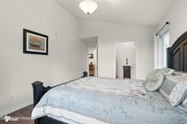 2900 N Barrys Resort Drive, Wasilla, AK 99654