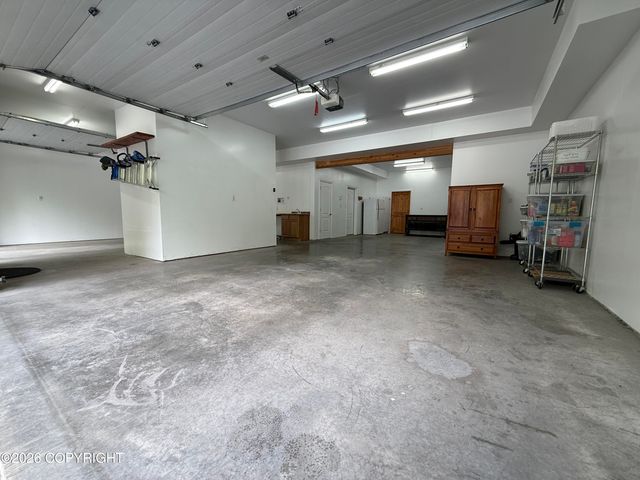 2900 N Barrys Resort Drive, Wasilla, AK 99654