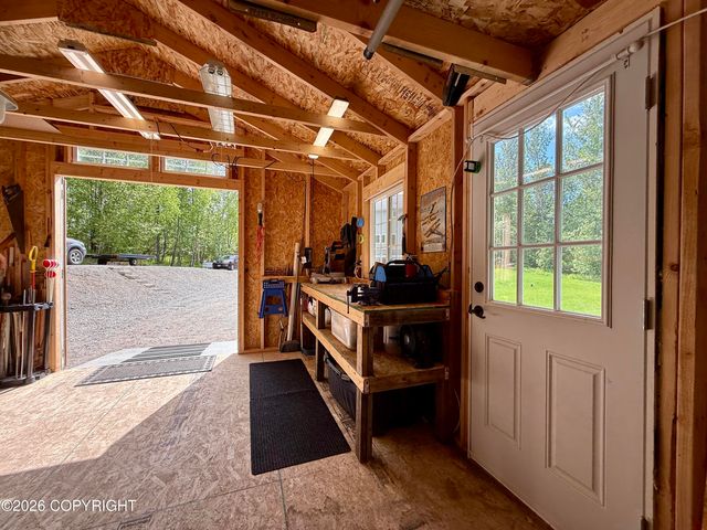 2900 N Barrys Resort Drive, Wasilla, AK 99654