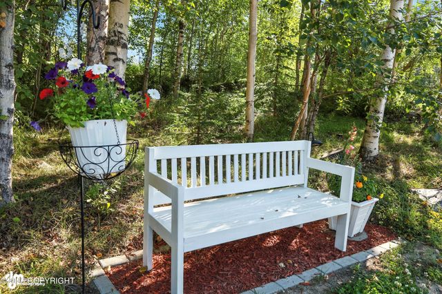 2900 N Barrys Resort Drive, Wasilla, AK 99654